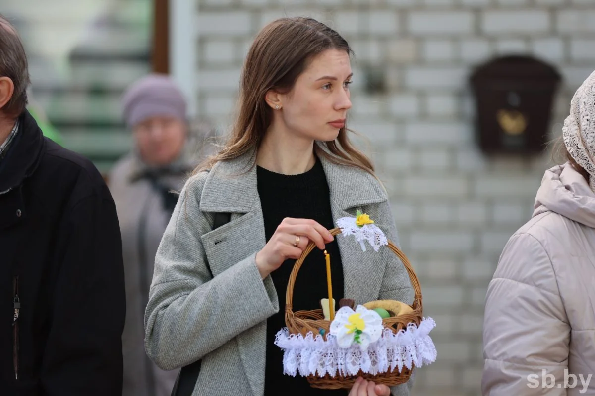 Православные Бреста отмечают Великую субботу — фоторепортаж