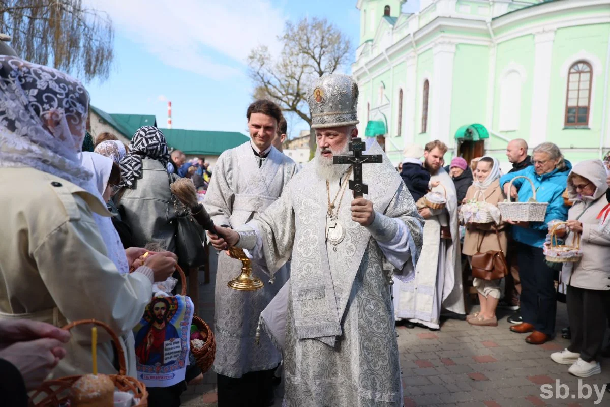 Православные Бреста отмечают Великую субботу — фоторепортаж