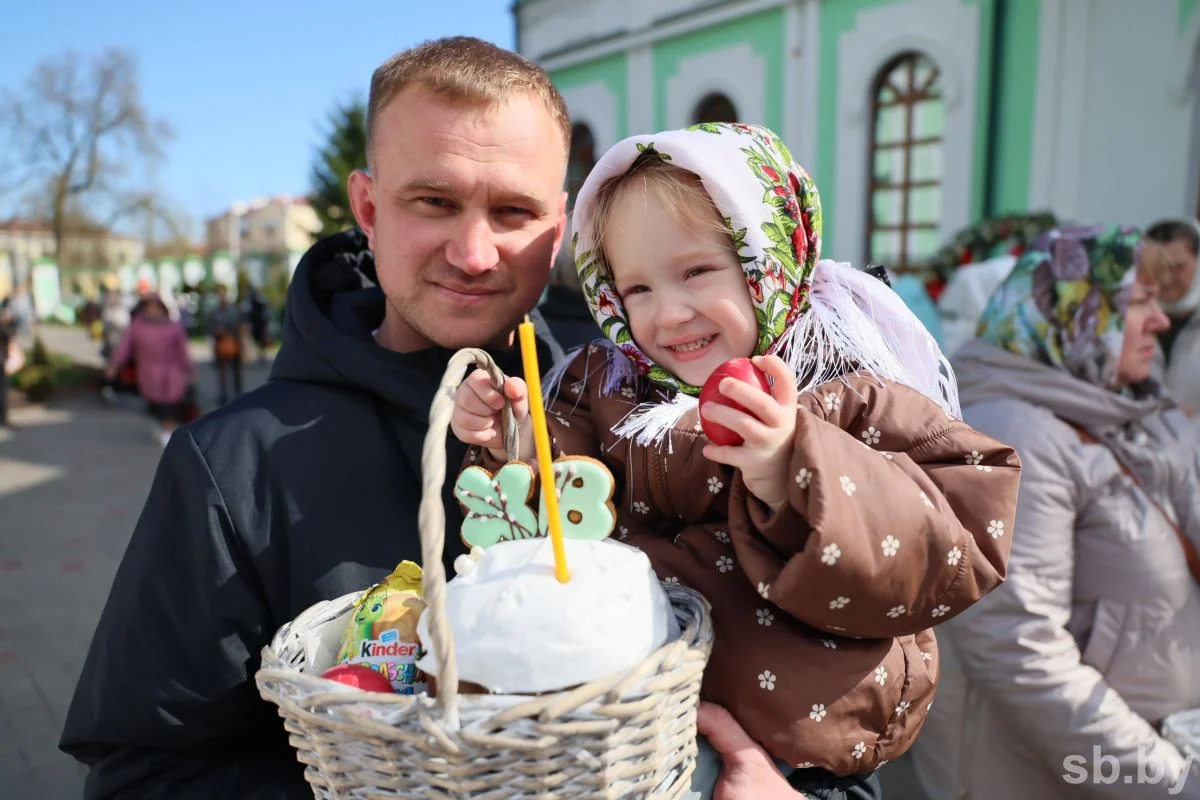 Православные Бреста отмечают Великую субботу — фоторепортаж