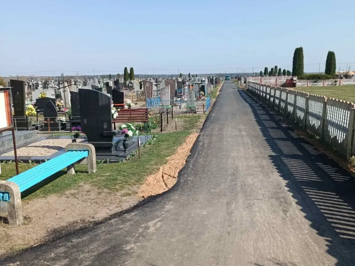 Жительница Иваново пожаловалась в КГК — и дорогу на кладбище заасфальтировали за две недели