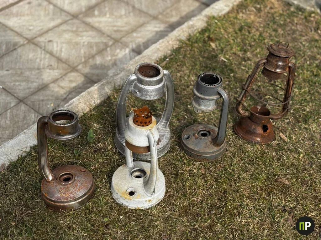 Белорус превратил собственный дом в музей керосиновых ламп: посмотрите