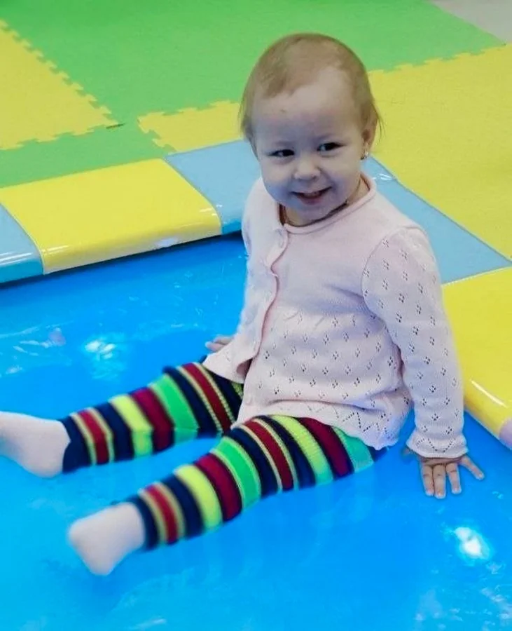 Беременность в 17, колледж, работа: как девушка из Беларуси справилась с ранним материнством