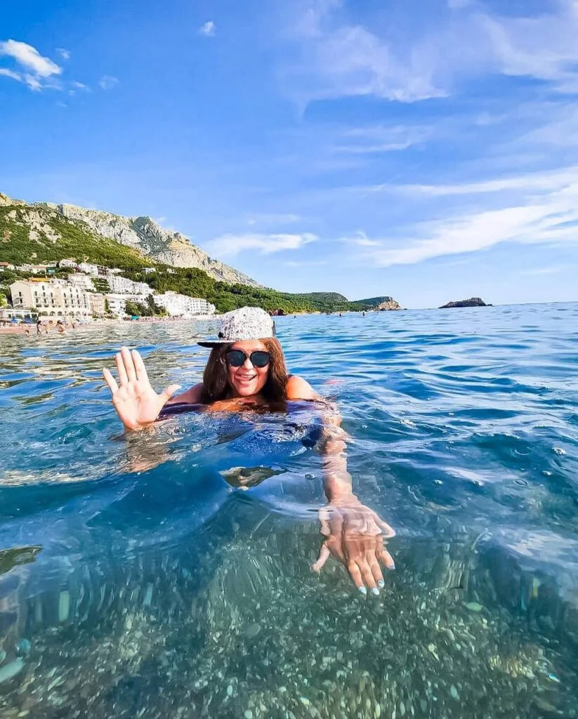 Надувает шары — и объезжает мир. Как девушка из Беларуси побывала в 36 странах