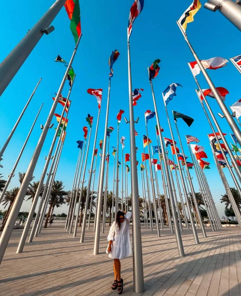 Надувает шары — и объезжает мир. Как девушка из Беларуси побывала в 36 странах