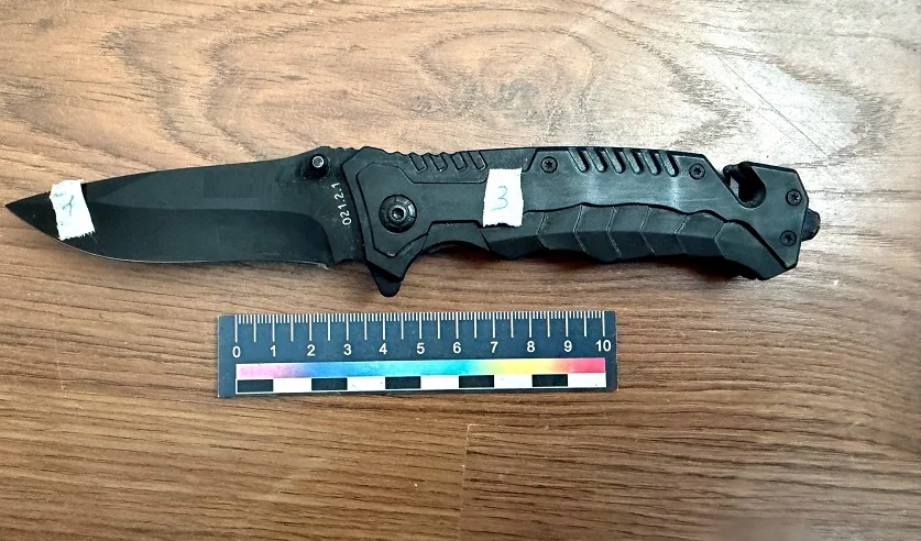 Приехал в гости, выпил — и убил хозяина. Потом сутки жил в доме с телом и отвечал на звонки его матери