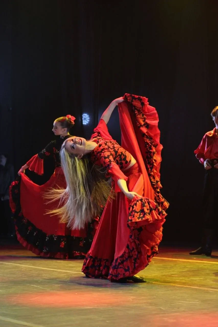 10 школьниц боролись за титул «Мисс Весна» в Бресте — вот кто победил