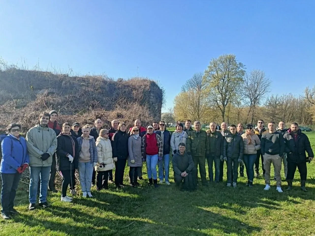 Брестчан вышли на республиканский субботник — фоторепортаж