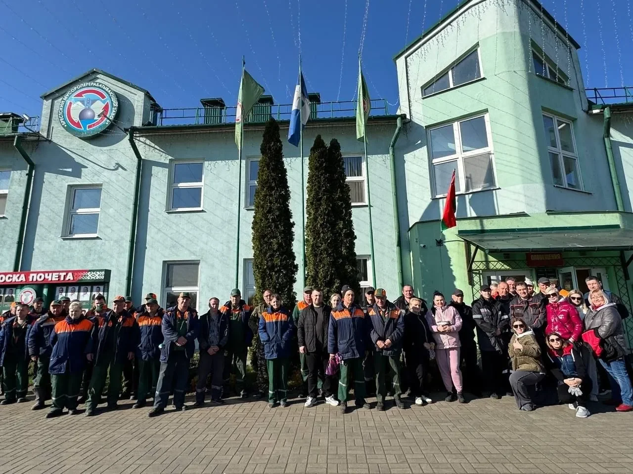 Брестчан вышли на республиканский субботник — фоторепортаж