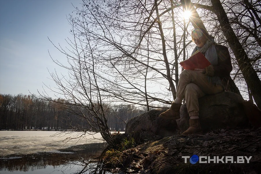 Белоруска бросила офис и уехала в лесной домик без печки — и не пожалела