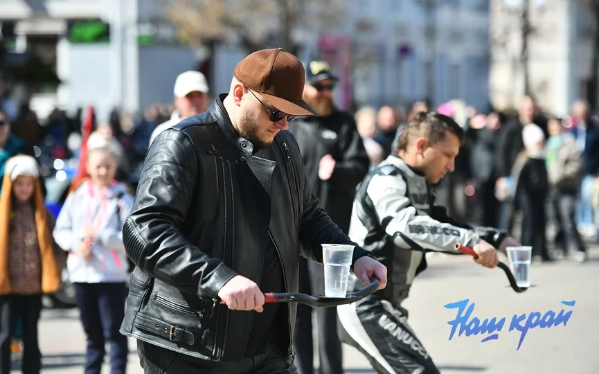 Первый сезон на своём байке, 26 лет вместе и помощь больному ребёнку — открытие мотосезона в Барановичах