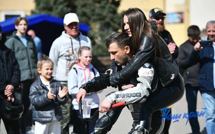Первый сезон на своём байке, 26 лет вместе и помощь больному ребёнку — открытие мотосезона в Барановичах