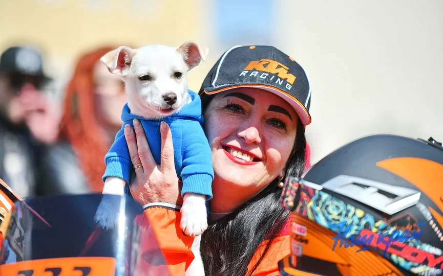 Первый сезон на своём байке, 26 лет вместе и помощь больному ребёнку — открытие мотосезона в Барановичах