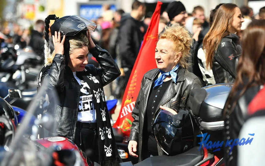 Первый сезон на своём байке, 26 лет вместе и помощь больному ребёнку — открытие мотосезона в Барановичах