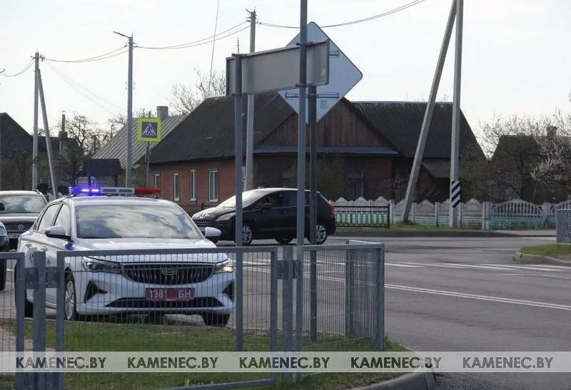 В Каменце возле РОВД упал мотоциклист из Бреста