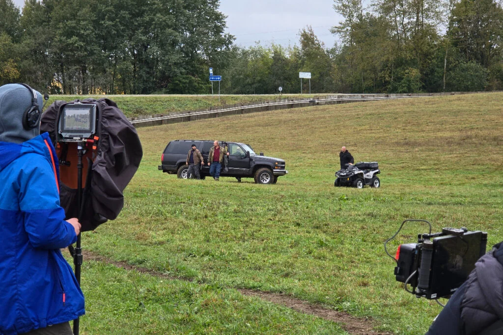 Белорус купил 30-летний Chevrolet Suburban — и его машина стала сниматься в сериалах