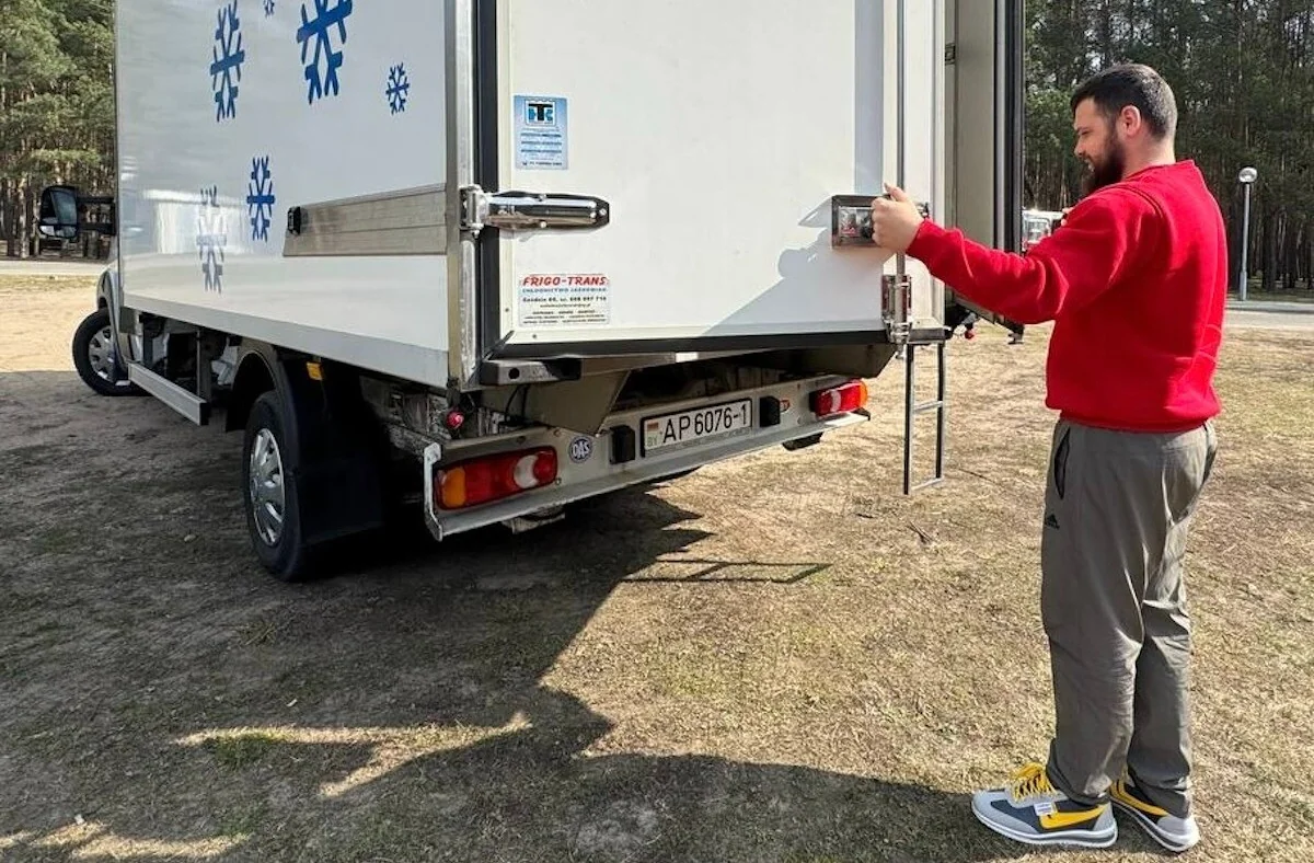 Водитель фургона рассказал, сколько получает и за что платит из своего кармана