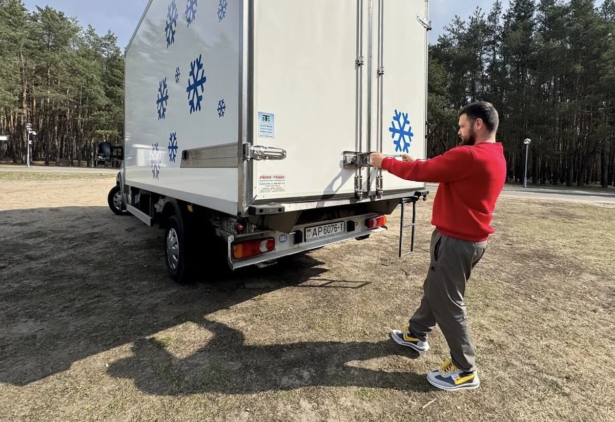 Водитель фургона рассказал, сколько получает и за что платит из своего кармана