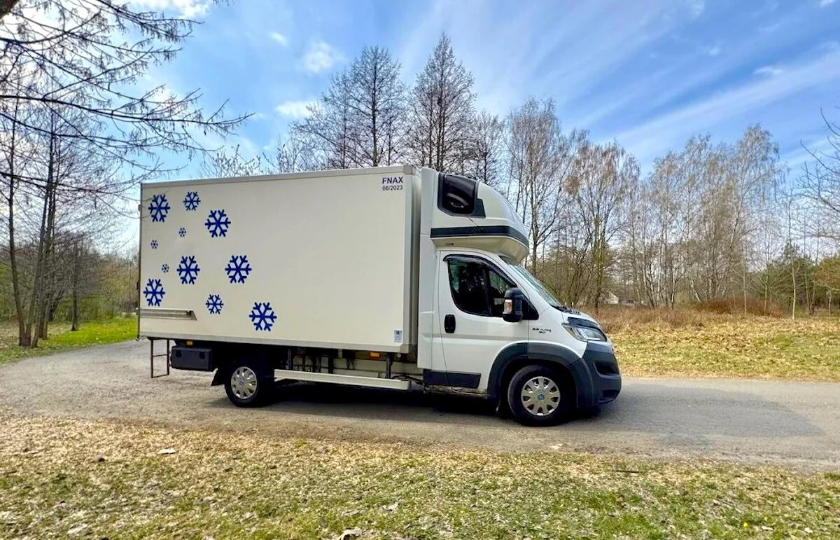 Водитель фургона рассказал, сколько получает и за что платит из своего кармана