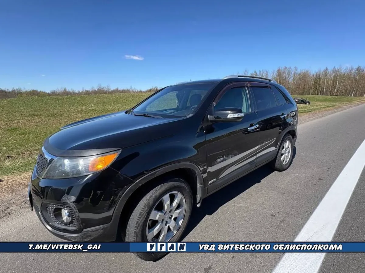 Этот маневр закончился вылетом в кювет — смотрите видео