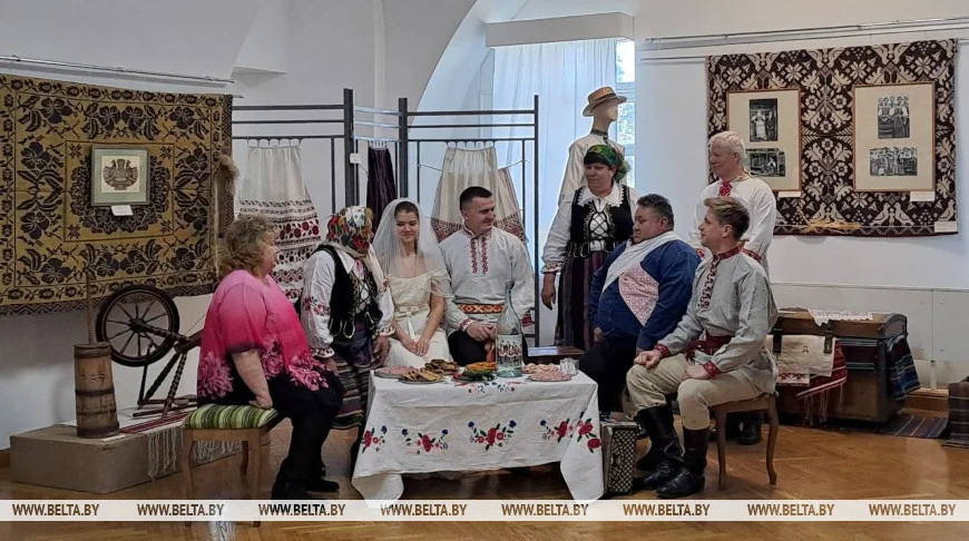 В Бресте воссоздали уникальный свадебный обряд