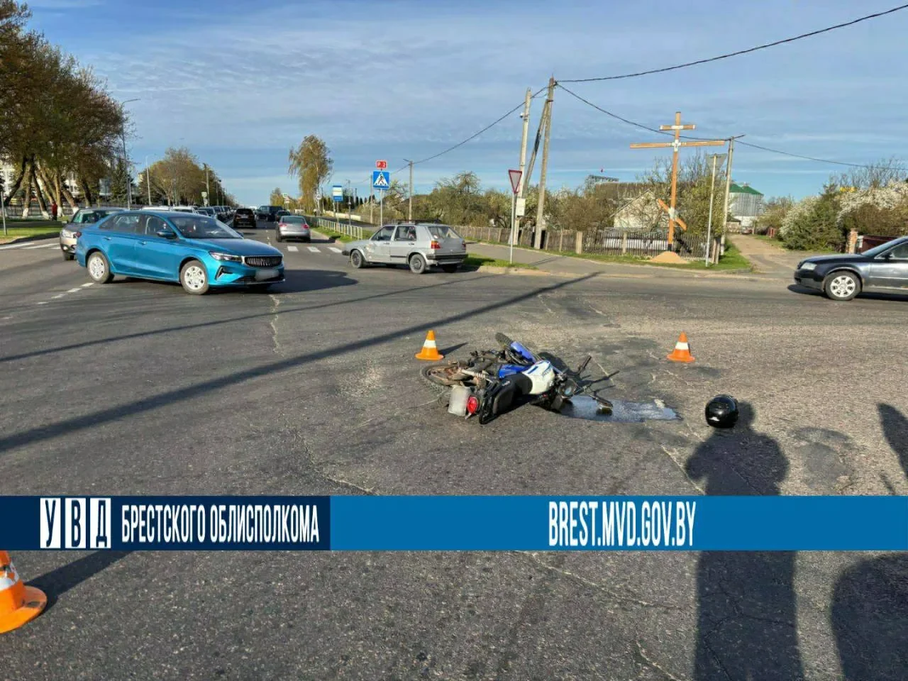 ДТП в Ивацевичах: водитель не уступил дорогу мопеду на перекрёстке — пострадавший в больнице