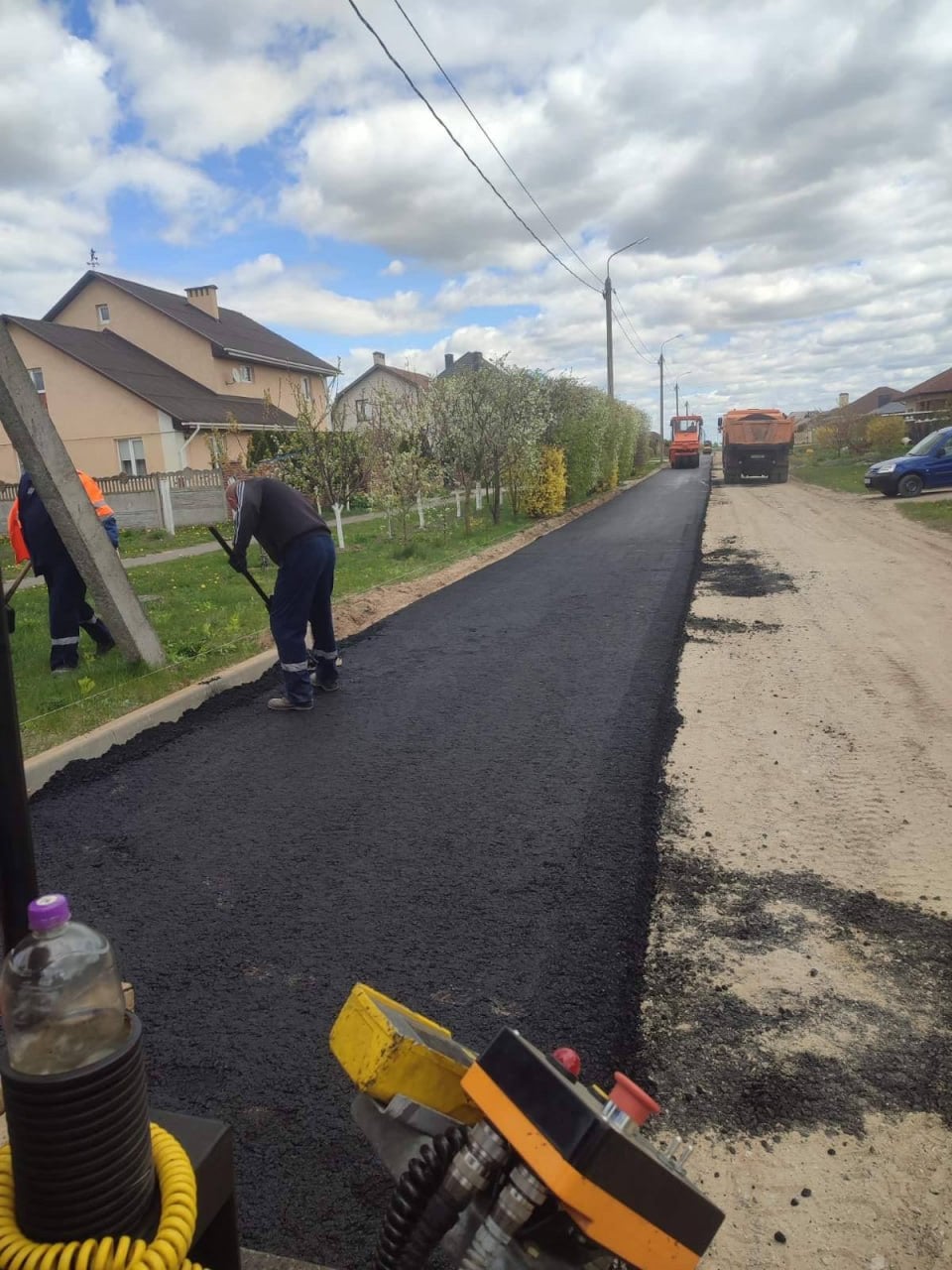 Жители улицы в Бресте сами попросили асфальт — и добились своего