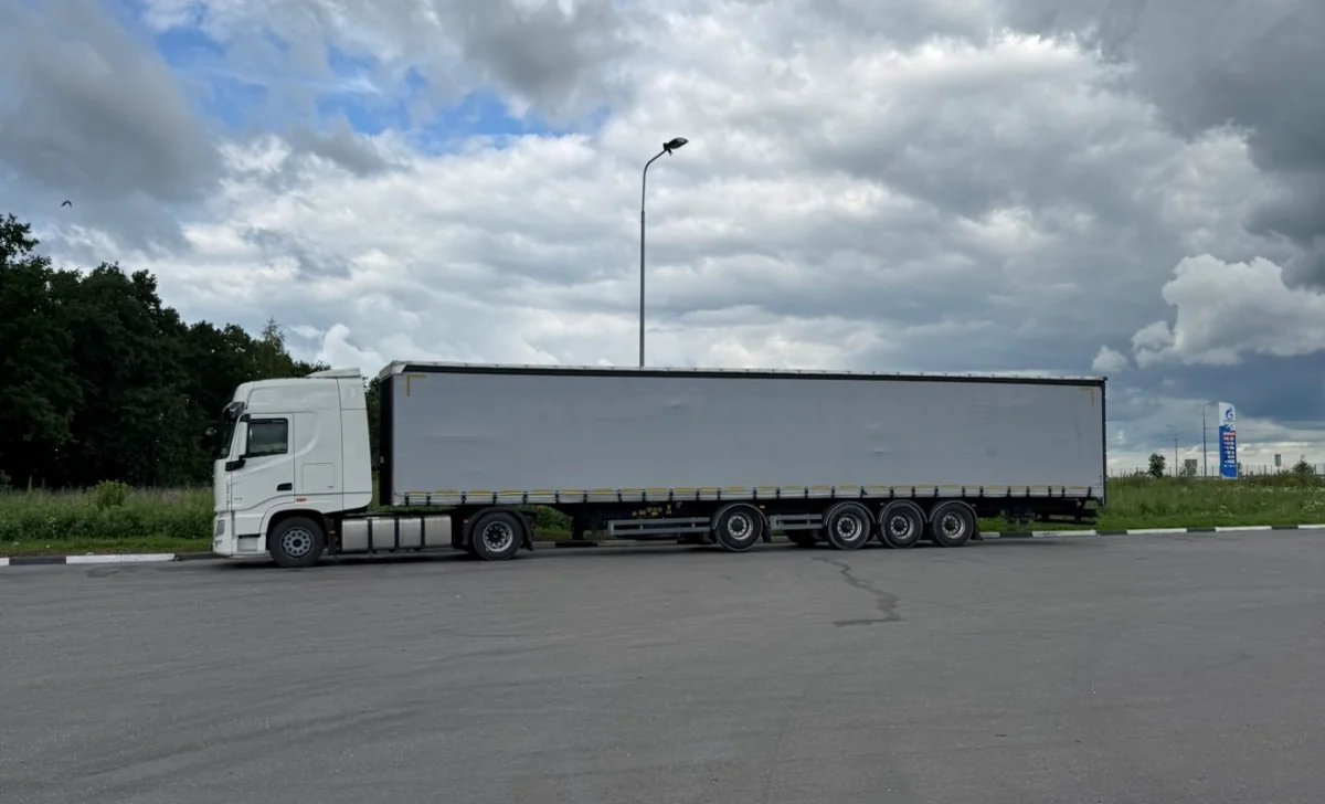 Белоруска бросила студию детейлинга и ушла в дальнобой по России — сколько зарабатывает