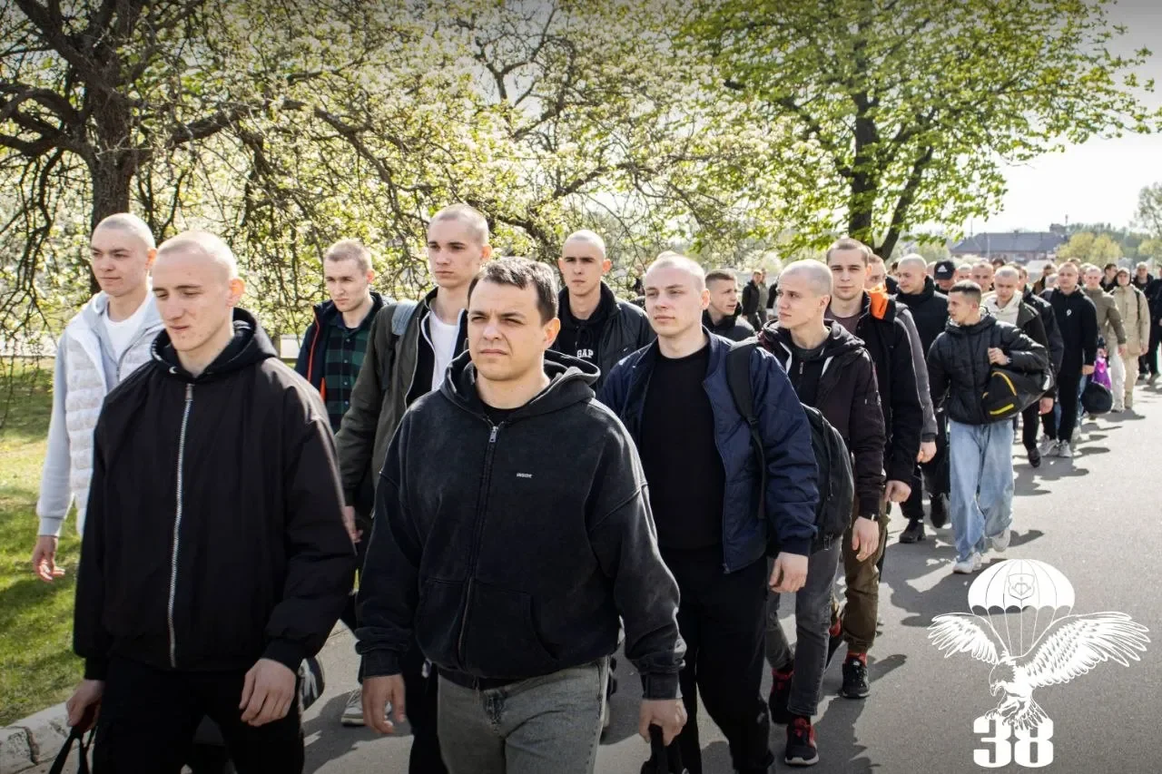 Новобранцы пополнили ряды 38-й гвардейской бригады в Бресте: служба началась