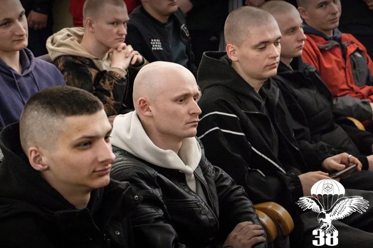 Новобранцы пополнили ряды 38-й гвардейской бригады в Бресте: служба началась