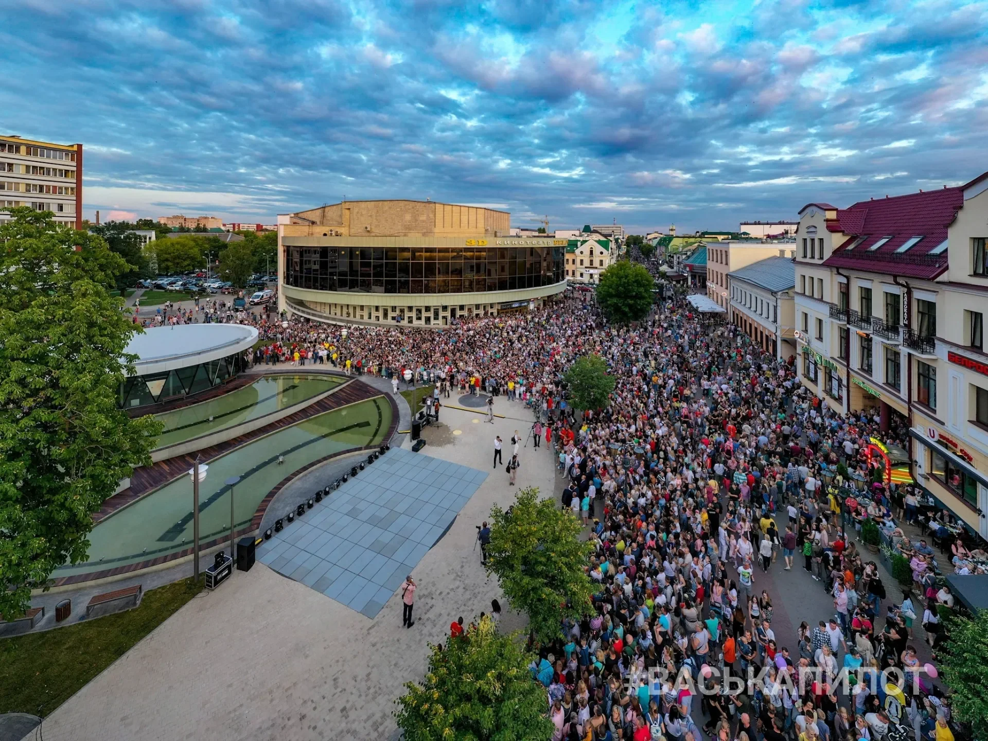 Помните это? Открытие фонтана на Советской в Бресте — 2019 год