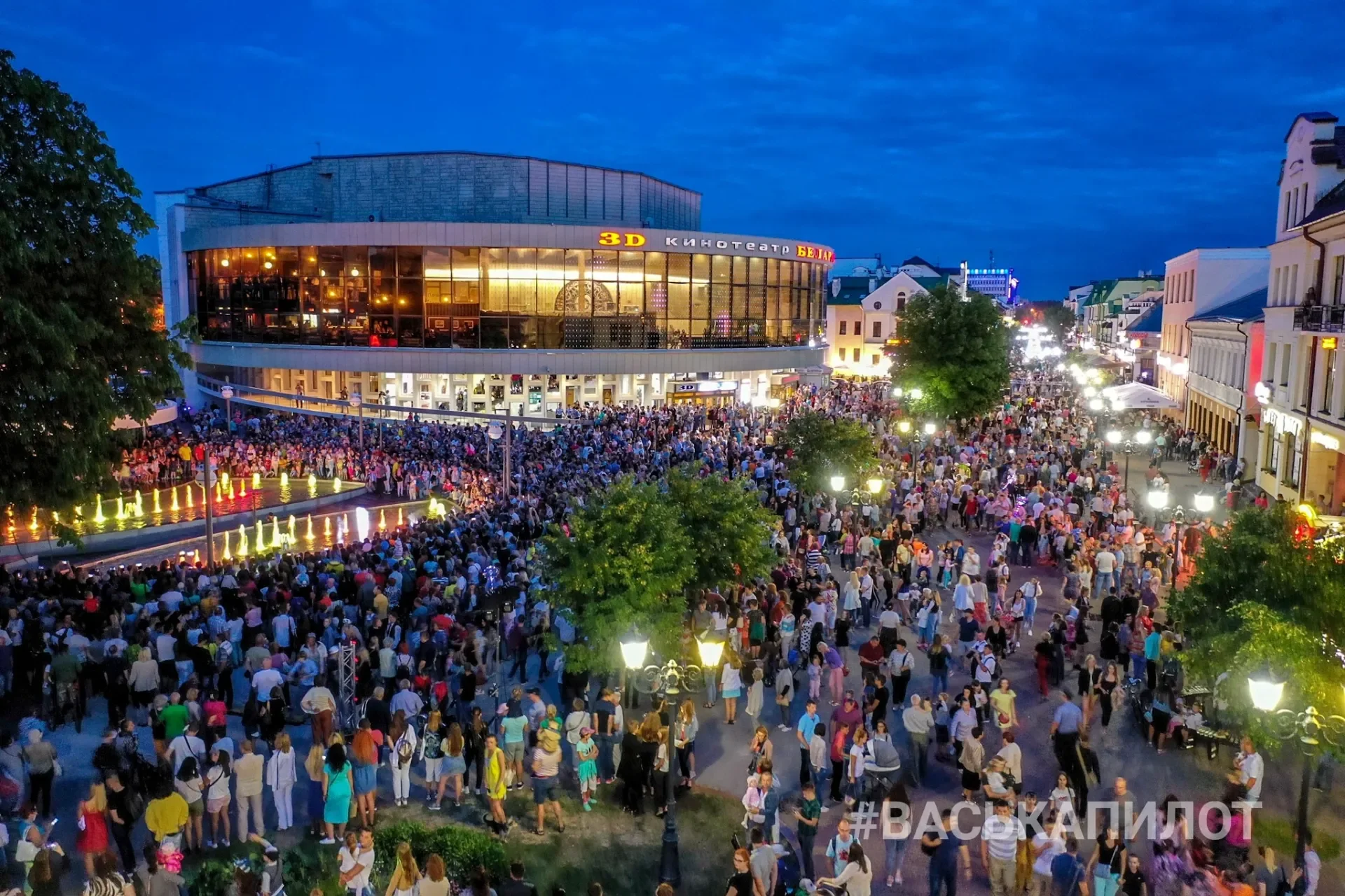 Помните это? Открытие фонтана на Советской в Бресте — 2019 год