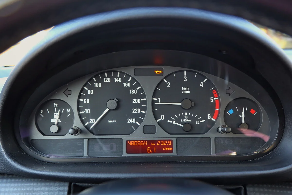 Белорус 15 лет записывал каждый рубль, потраченный на BMW — вот что получилось