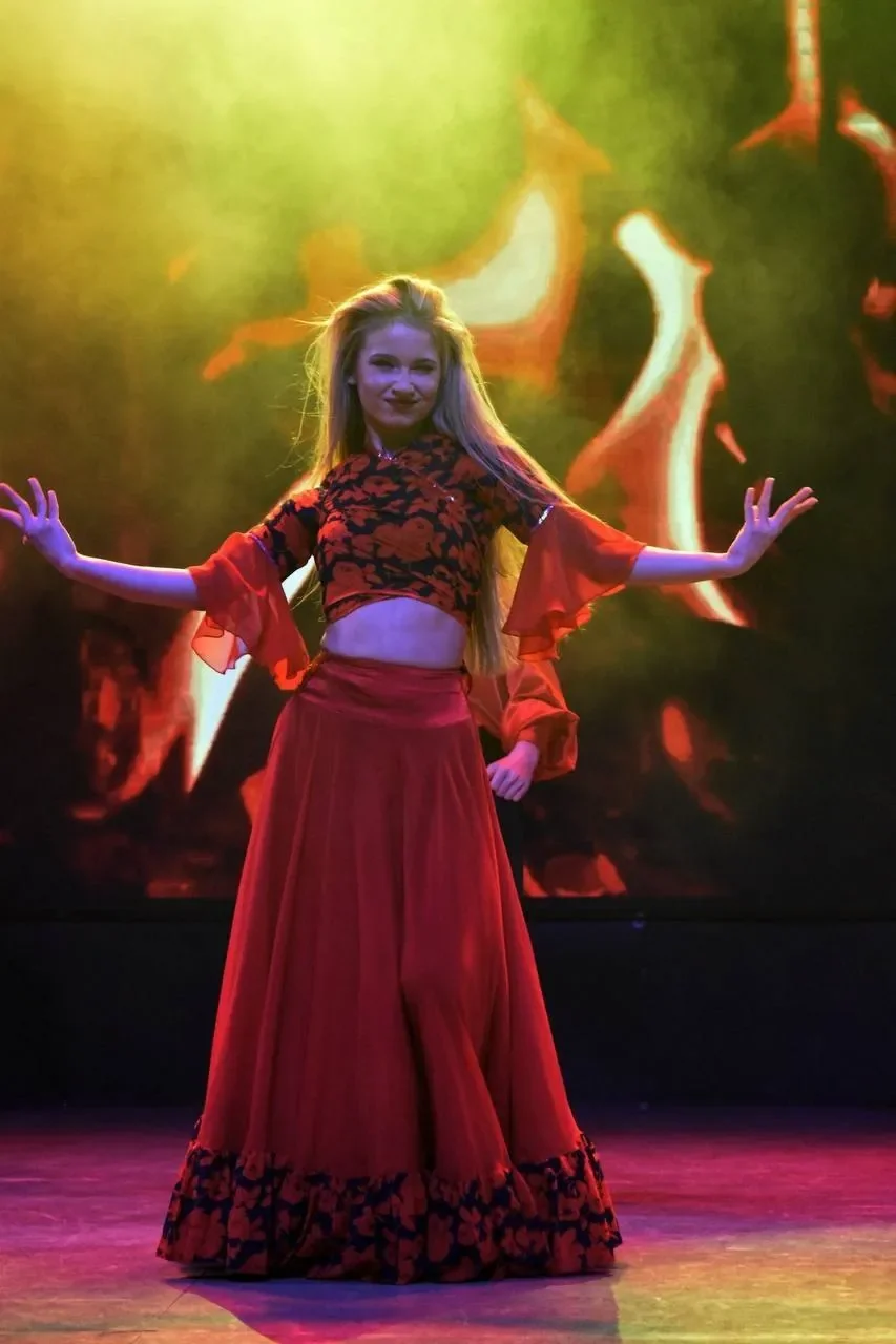 Корона уехала в Брест: кто стала лучшей на областном конкурсе «Мисс Весна — 2026»