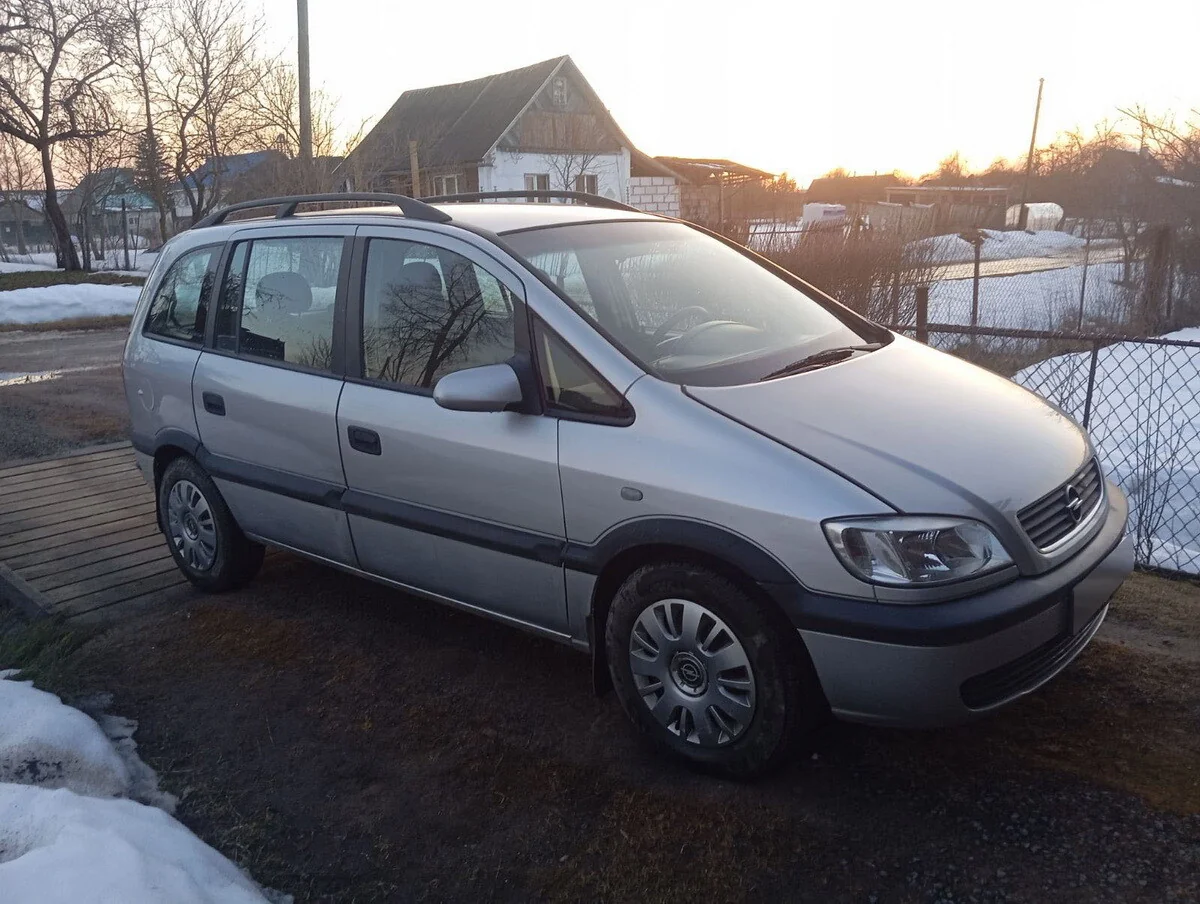 Белорус 5 лет ведёт учёт расходов на 26-летний Opel Zafira — вот что получилось