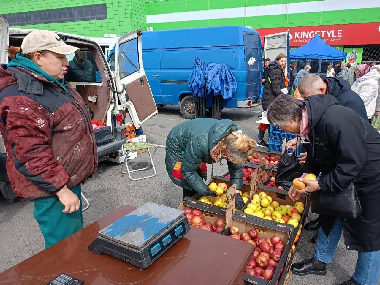 На ярмарку в Бресте съехались продавцы из Пружанского, Ивановского и других районов