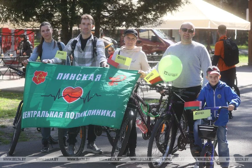 Велопробег в Беловежской пуще собрал 400 человек — смотрите, что там было