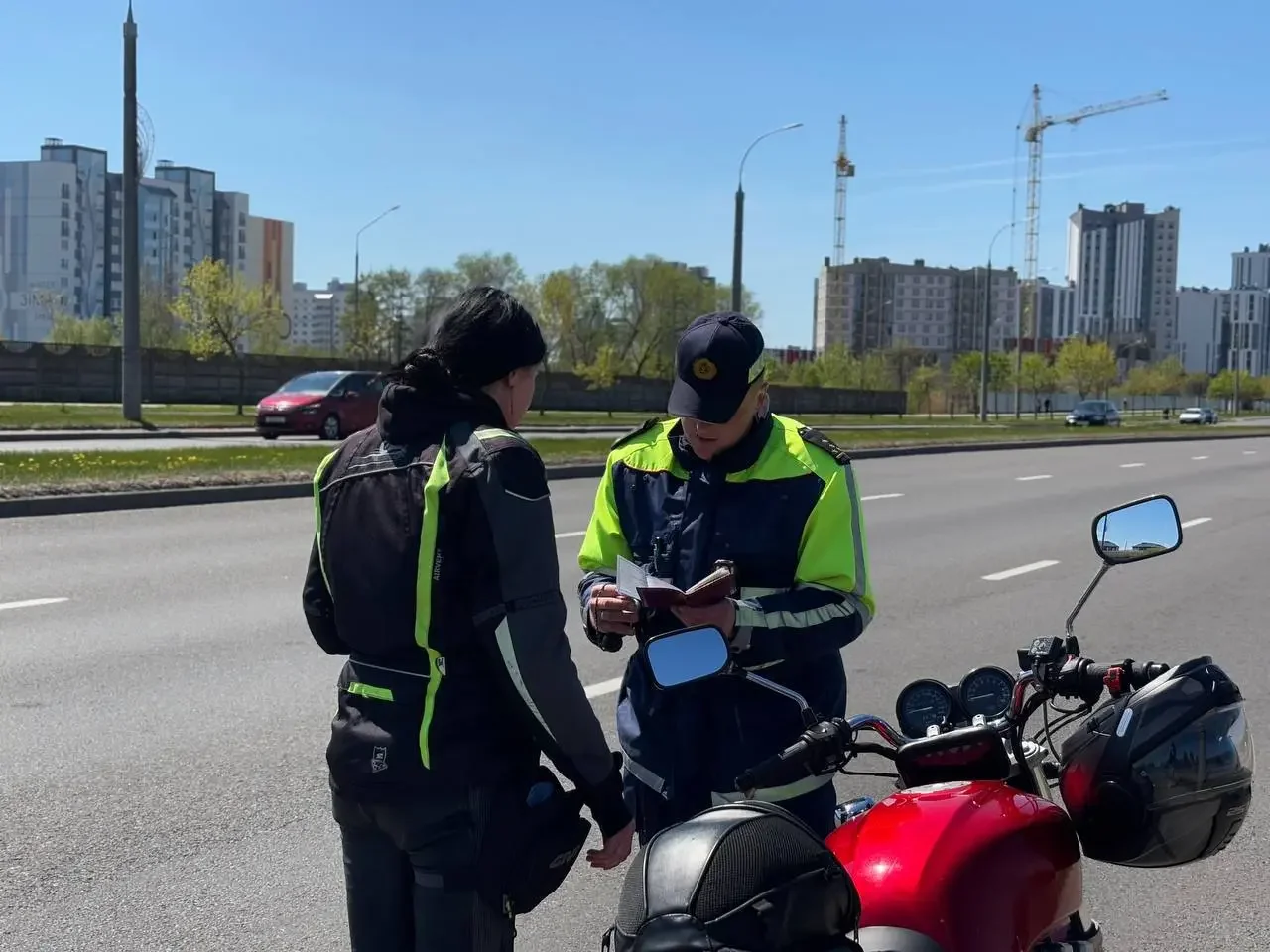 Мотоциклистов в Бресте останавливали не для штрафа — вот для чего
