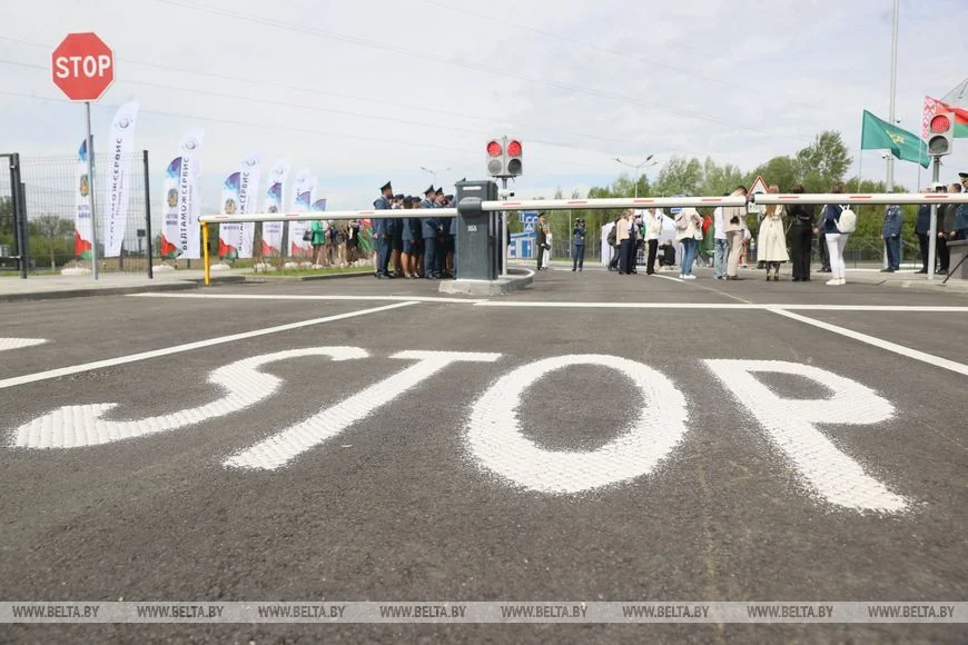 Обновленную зону ожидания открыли перед пунктом пропуска «Брест»