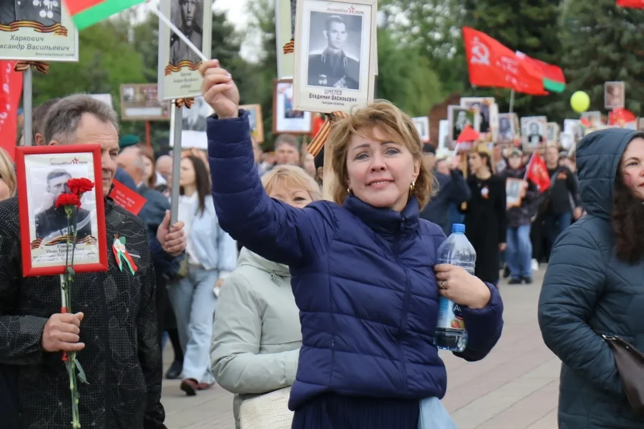 Брестская крепость озарилась салютом в честь 9 Мая