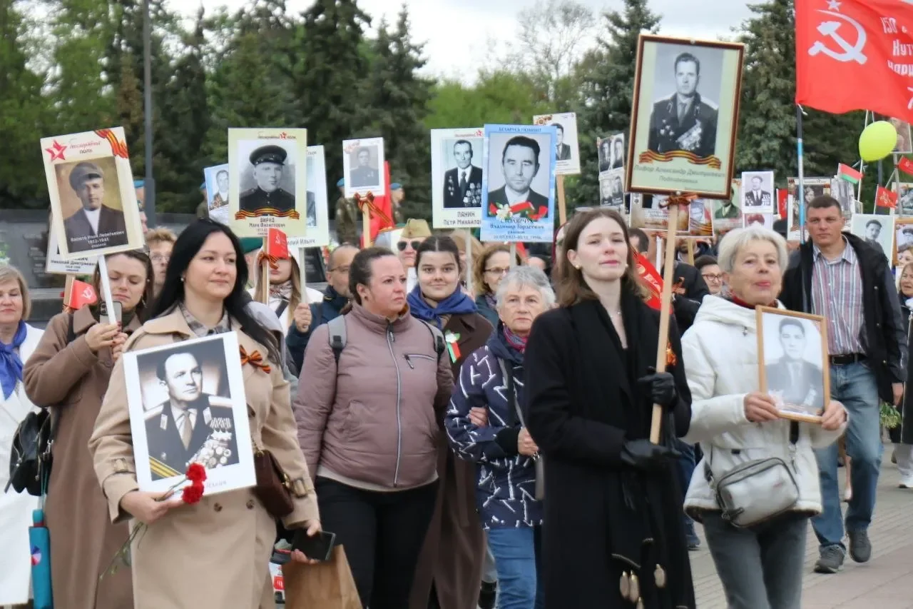 Брестская крепость озарилась салютом в честь 9 Мая