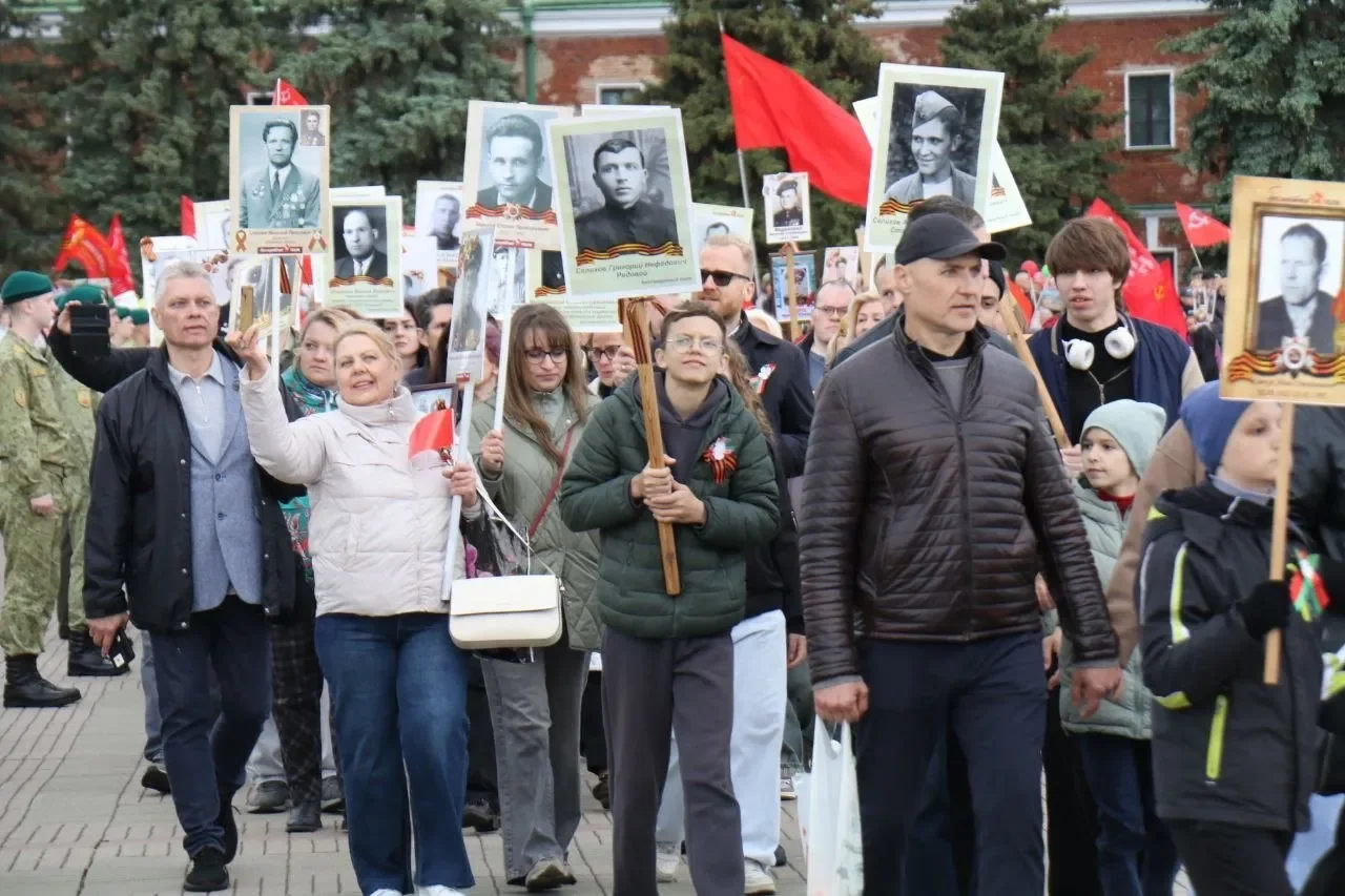 Брестская крепость озарилась салютом в честь 9 Мая