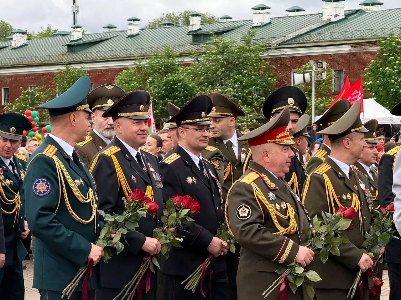 Брестская крепость озарилась салютом в честь 9 Мая