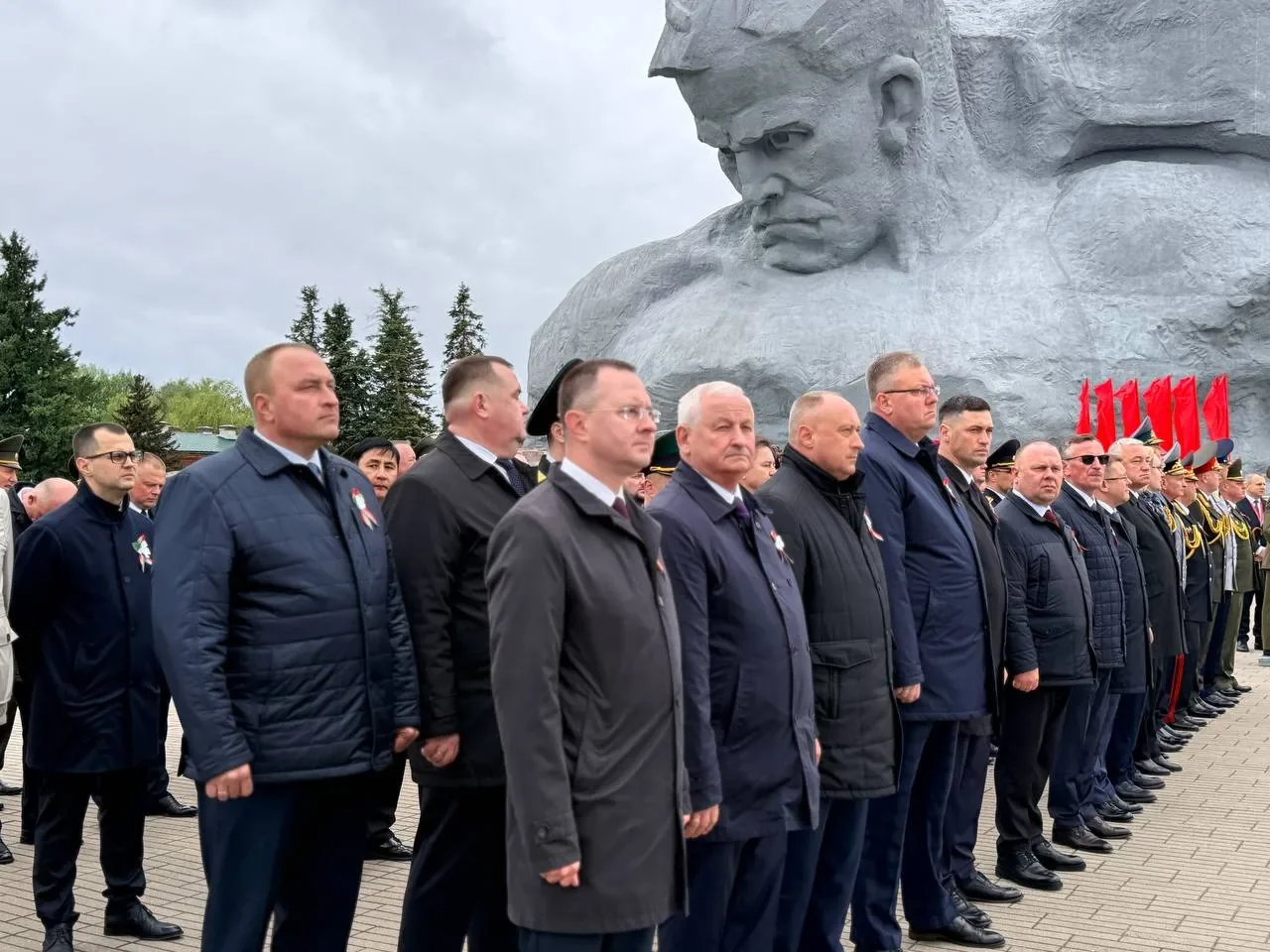 Брестская крепость озарилась салютом в честь 9 Мая