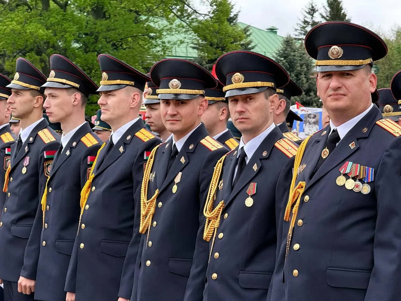 Брестская крепость озарилась салютом в честь 9 Мая