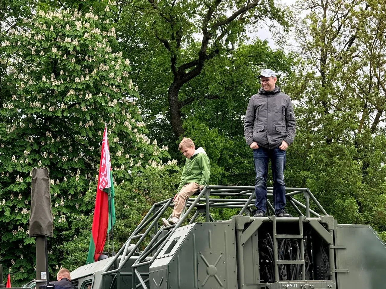 Брестская крепость озарилась салютом в честь 9 Мая