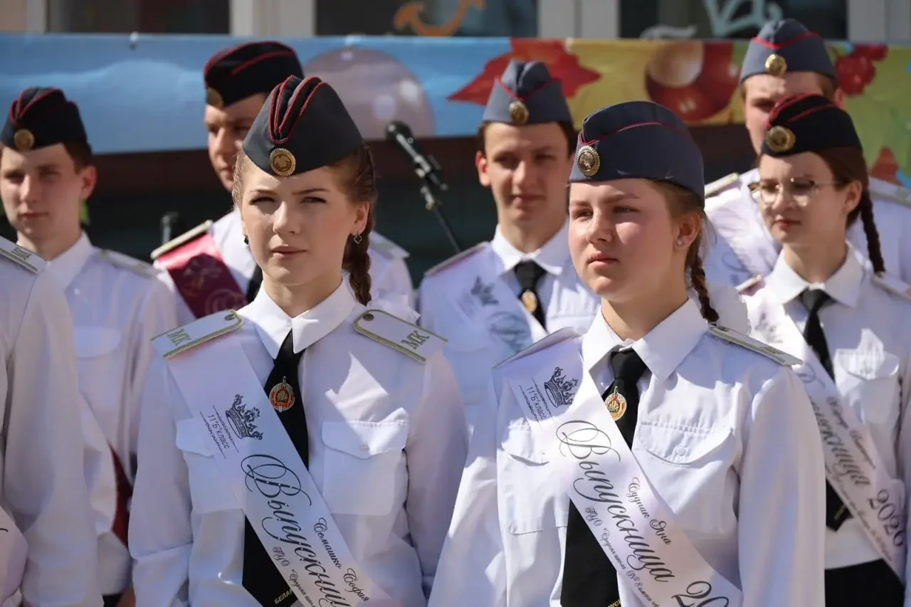 В Бресте прозвенел последний звонок