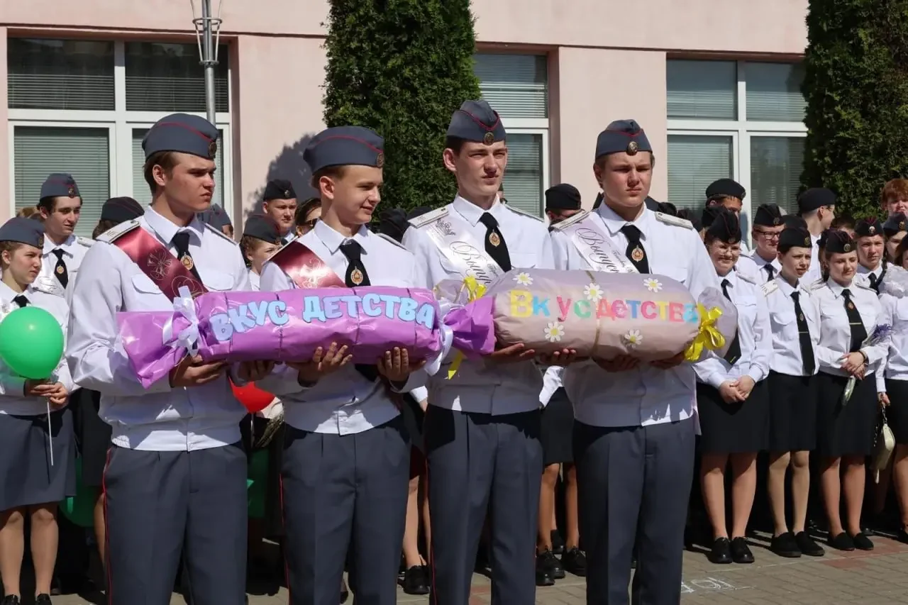 В Бресте прозвенел последний звонок