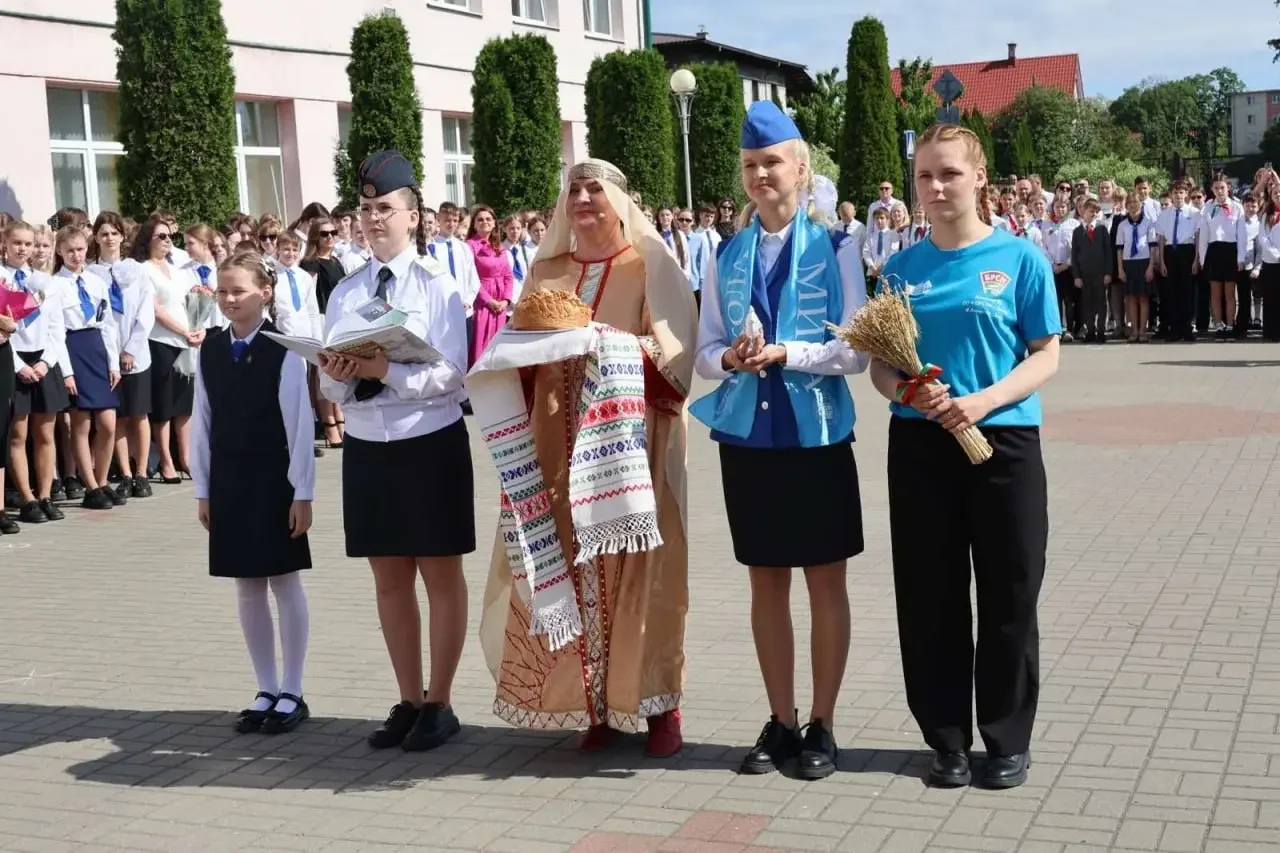В Бресте прозвенел последний звонок
