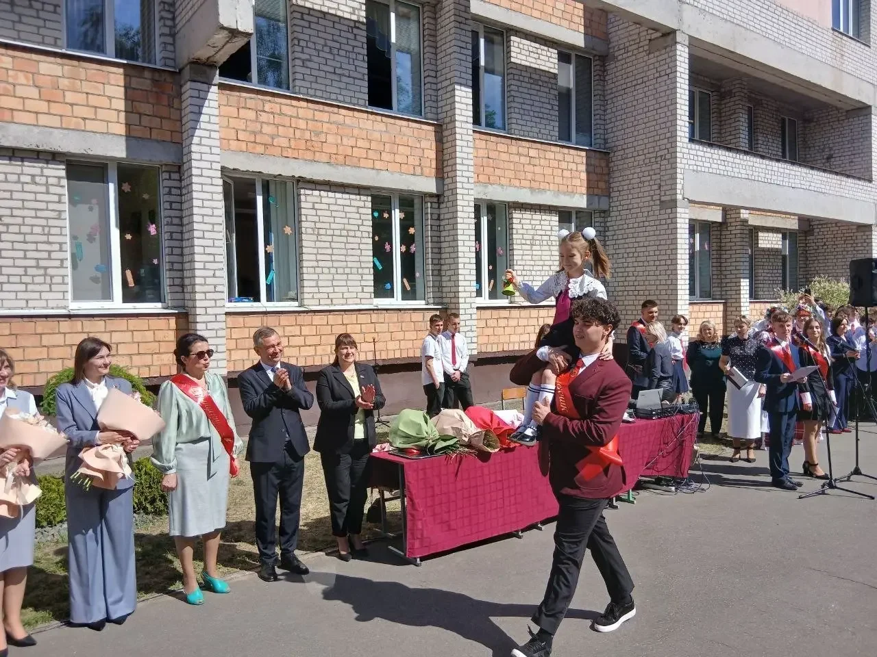 В Бресте прозвенел последний звонок