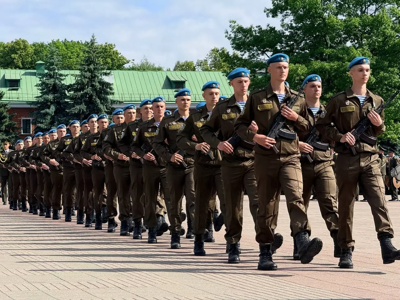 Более тысячи новобранцев приняли присягу в Брестской крепости — как это было